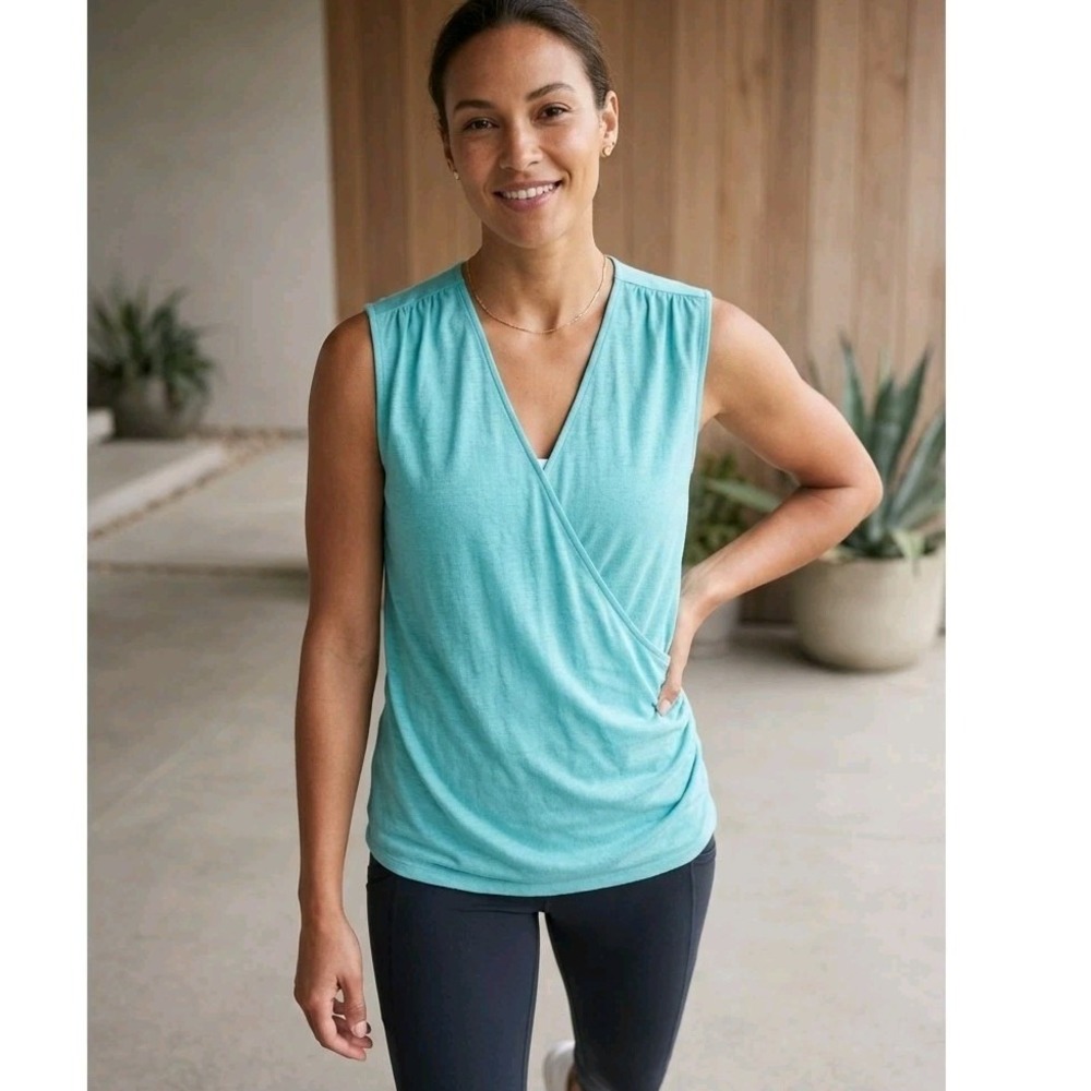 NWT Athleta Breezy Wrap Tank Top Camisole Aqua Blue Sleeveless Women's X-Small
